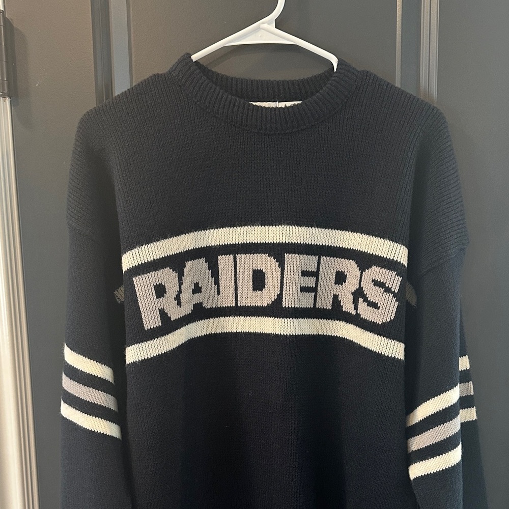 Vintage 80s NFL Oakland Raiders Black&White Crewneck Sweater, Adult Small